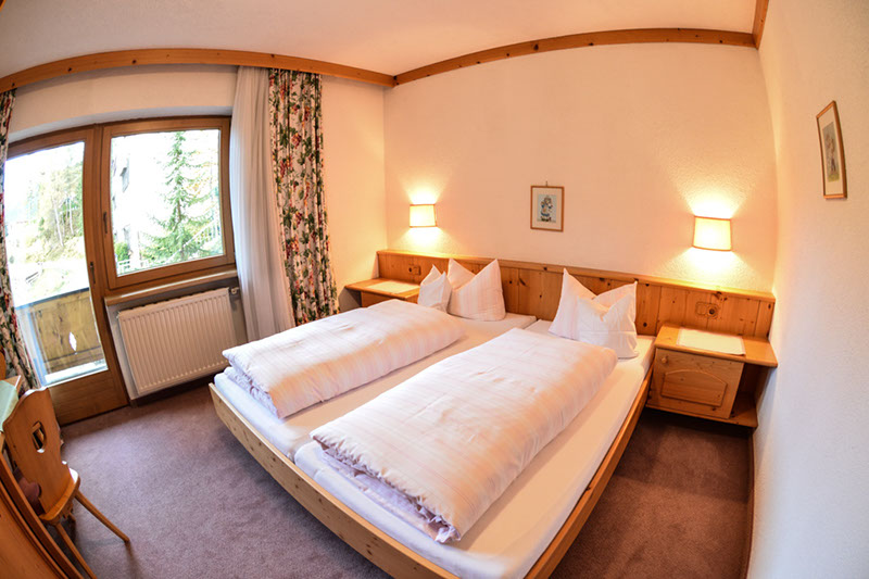 ferienwohnung-arlberg-zimmer-2