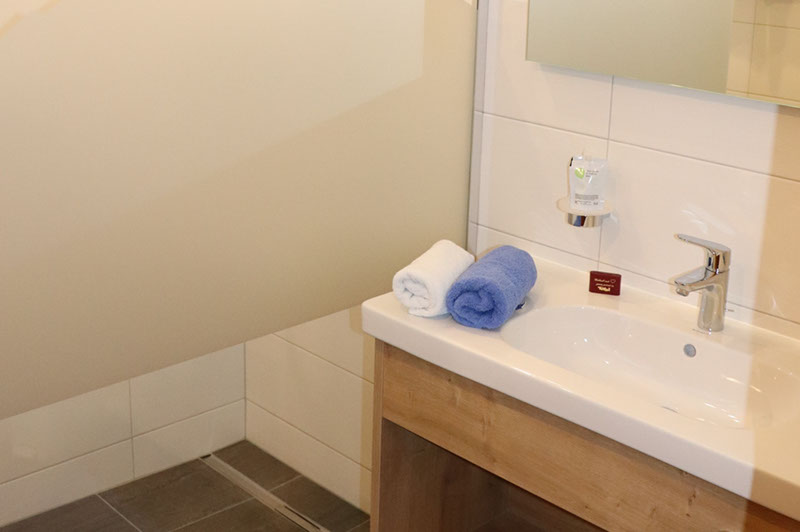ferienwohnung-arlberg-badezimmer-2