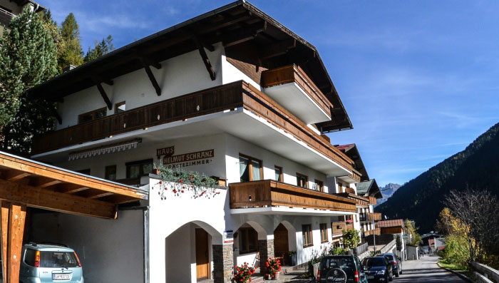 Haus Helmut Schranz im Sommer